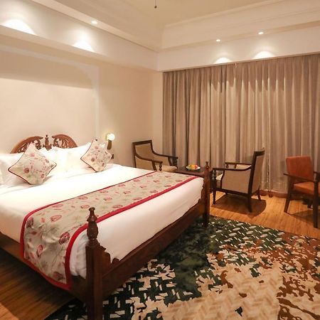 Regenta Central City Vilas Palace อัมบาลา ภายนอก รูปภาพ
