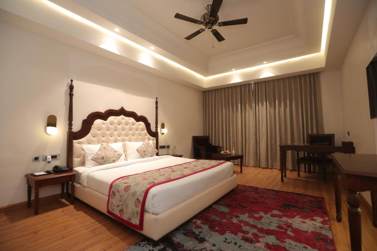 Regenta Central City Vilas Palace อัมบาลา ภายนอก รูปภาพ