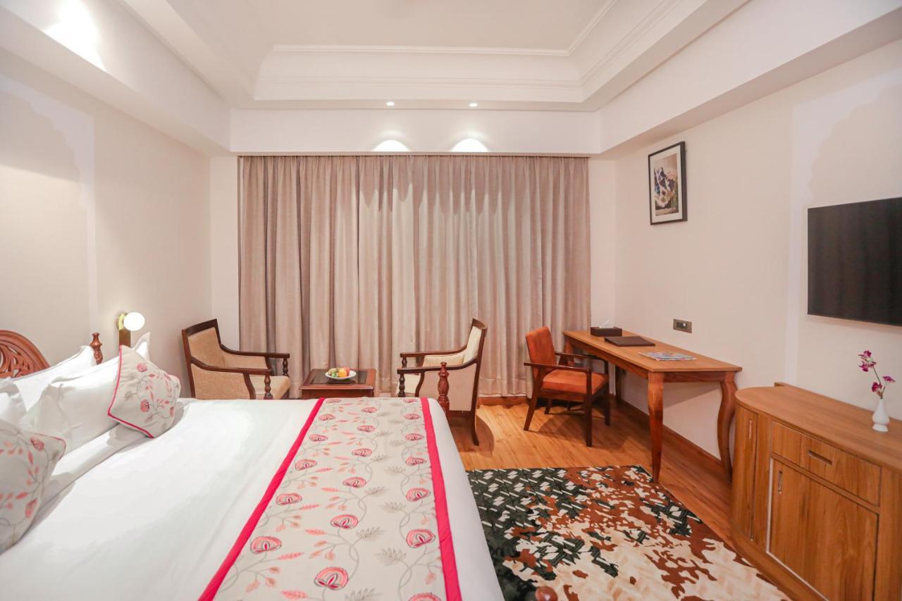 Regenta Central City Vilas Palace อัมบาลา ภายนอก รูปภาพ