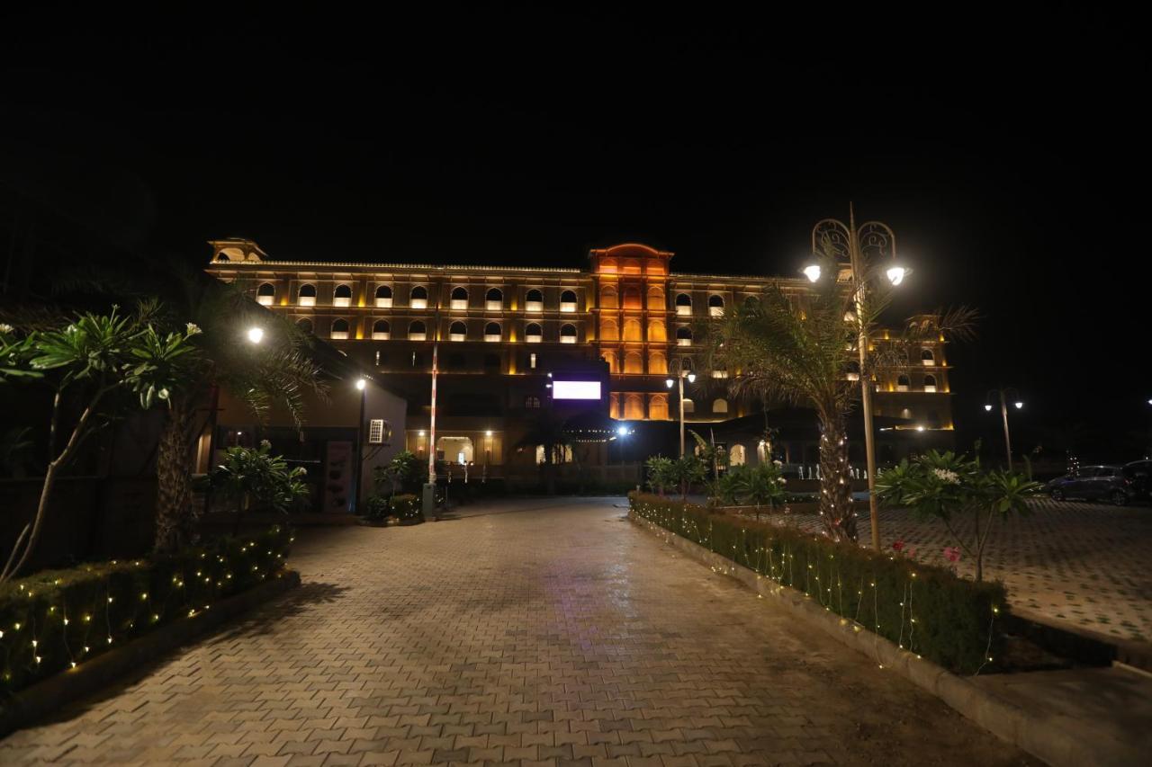 Regenta Central City Vilas Palace อัมบาลา ภายนอก รูปภาพ
