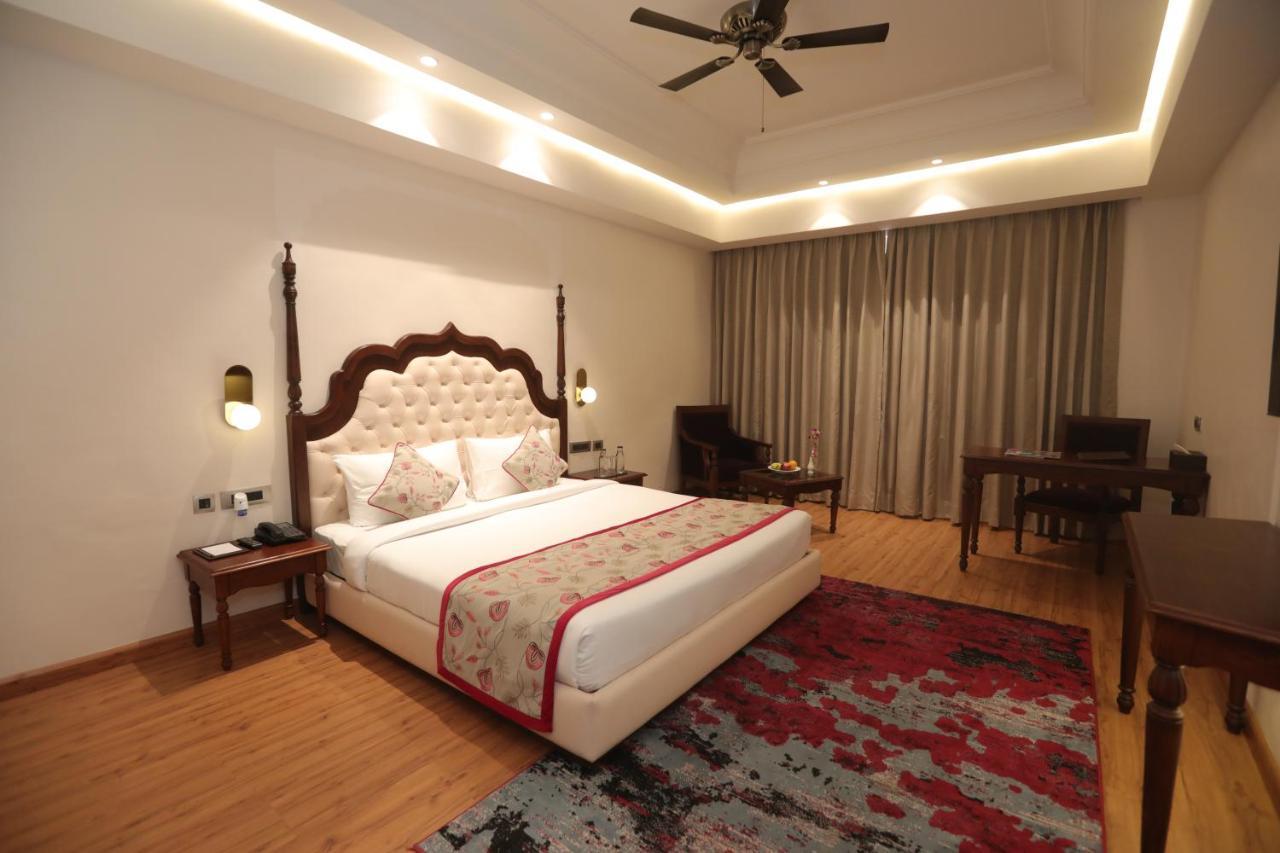 Regenta Central City Vilas Palace อัมบาลา ภายนอก รูปภาพ
