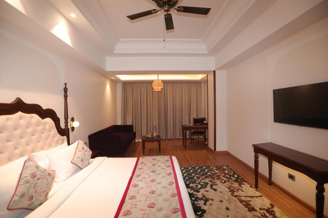 Regenta Central City Vilas Palace อัมบาลา ภายนอก รูปภาพ